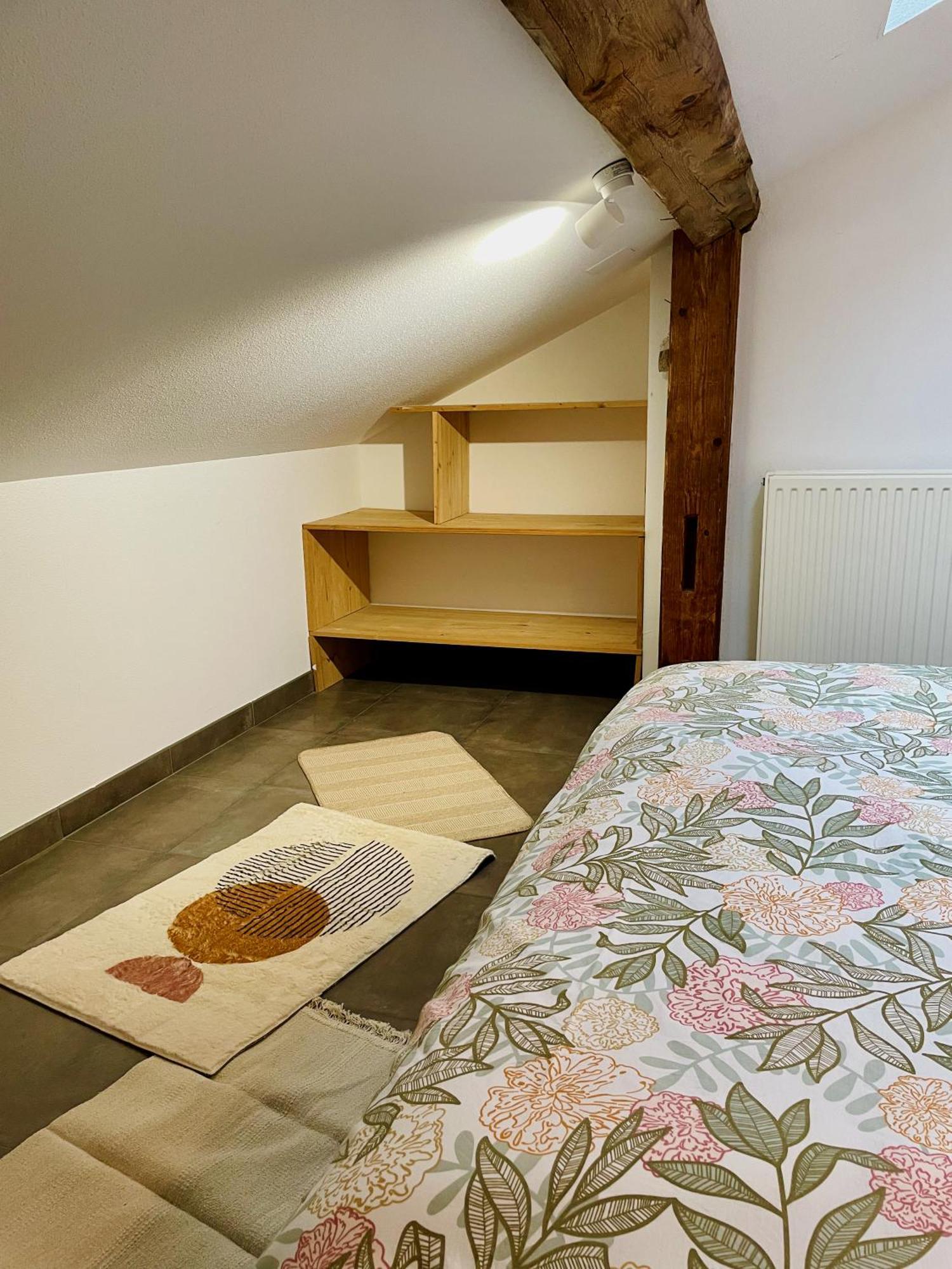 Ferienwohnung Duplex + Parking Gratuit Facile Sainte-Suzanne  Exterior foto